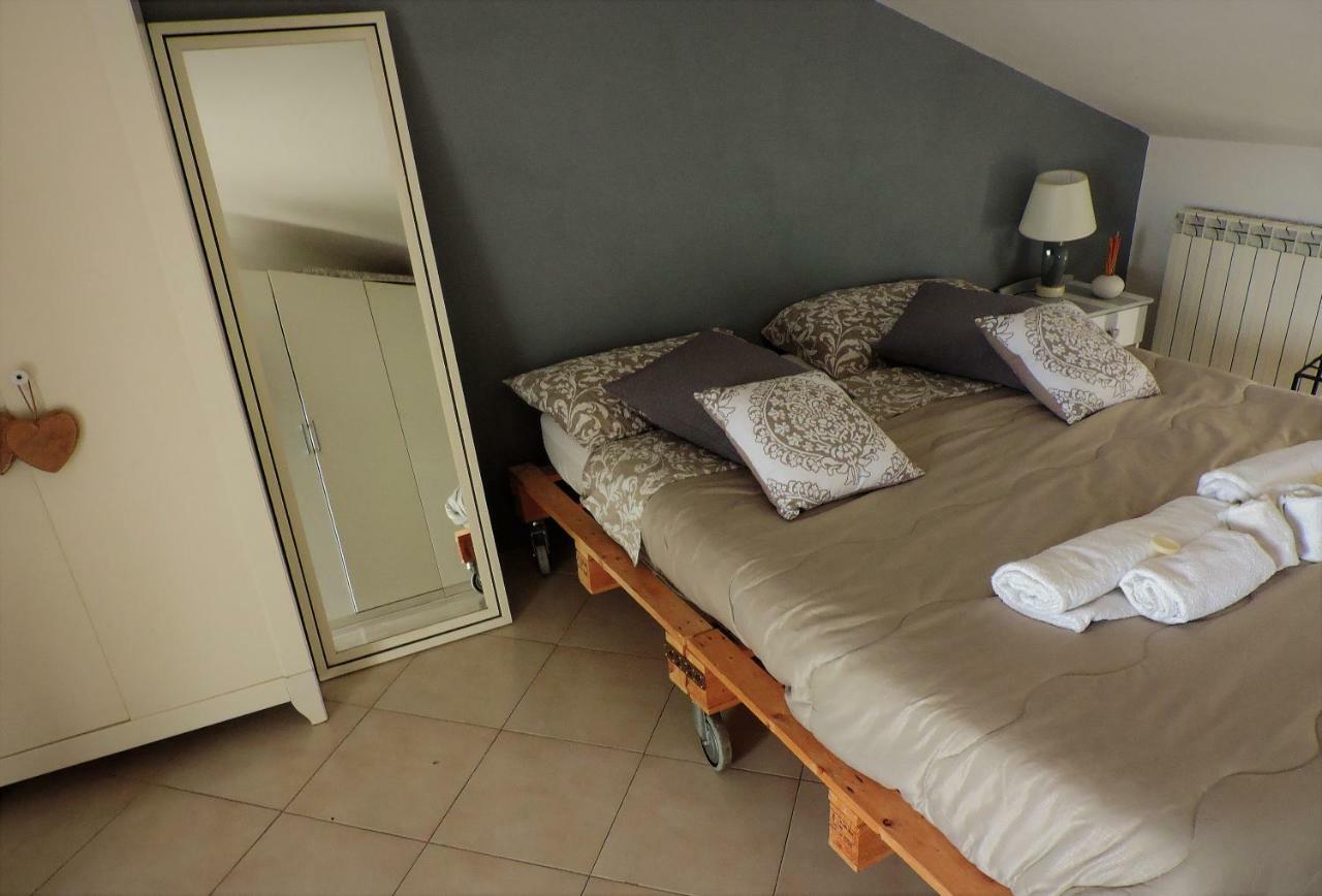 Appartement Casa Leonardo Liam à Caserte Extérieur photo